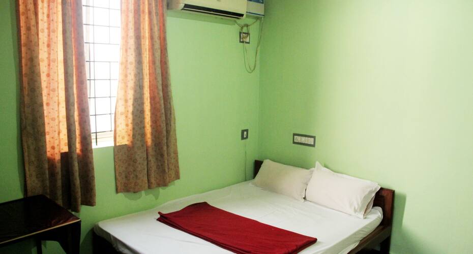 Vishaaga Tourist Home, Kochi 4